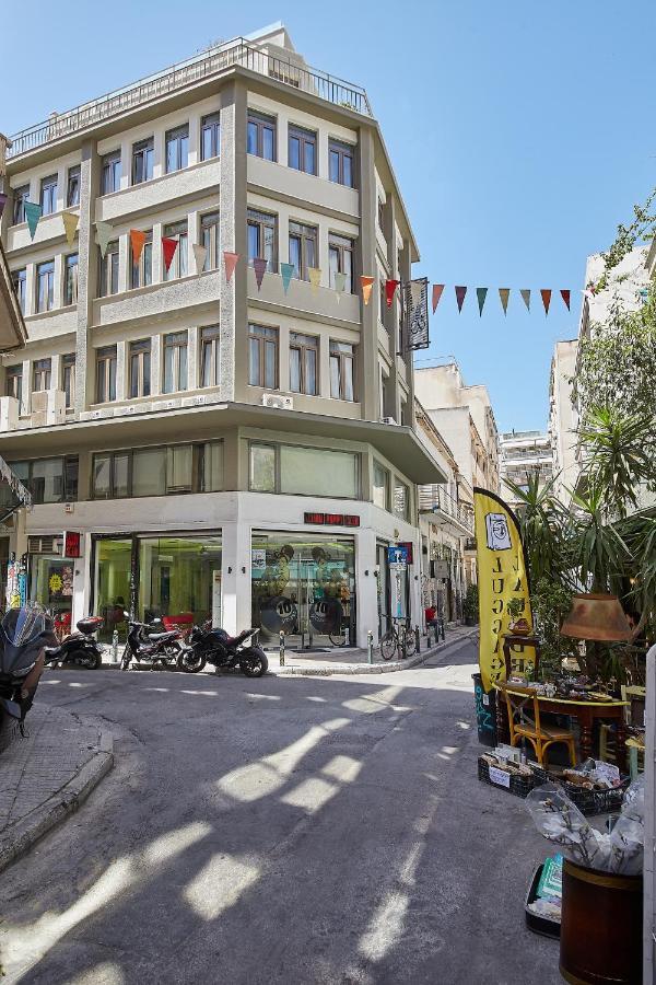 In A Hip Decorated Near Acropolis! *