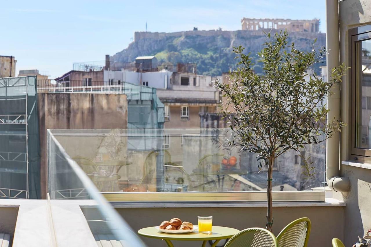 In A Hip Decorated Near Acropolis! Apartament Ateny