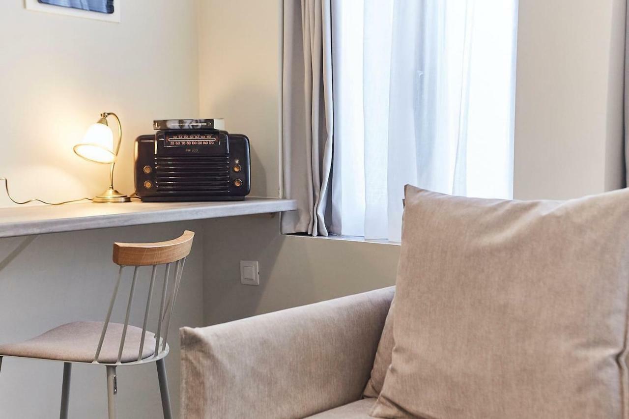 Apartment In A Hip Decorated Near Acropolis! Athens