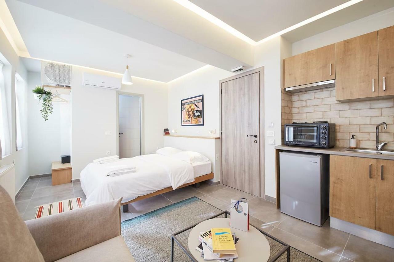 In A Hip Decorated Near Acropolis! Apartment